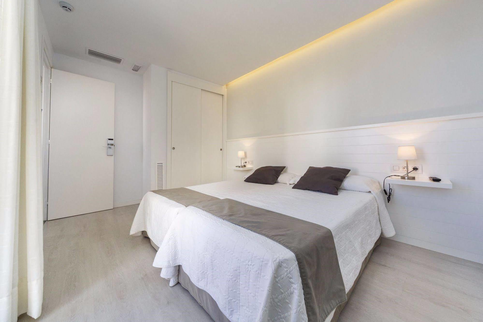 Hostal La Palma Fornells  Dış mekan fotoğraf